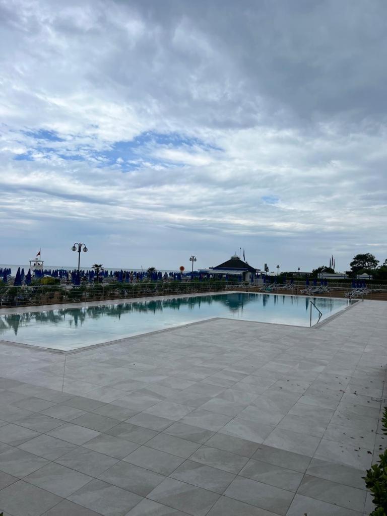 Residence Penelope - Walterigato Apartments Solo Per Famiglie Lido di Jesolo Exterior photo